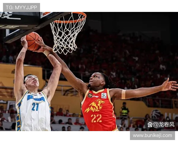 中国篮球与日本篮球精彩对决视频回顾分析及赛场亮点总结